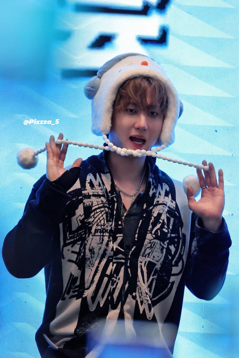 saturn ♡ ★ SAW SKZ AGAIN tweet media