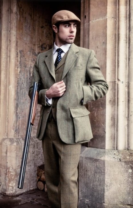 What are you wearing to the WWXI party?
I'm thinking...
