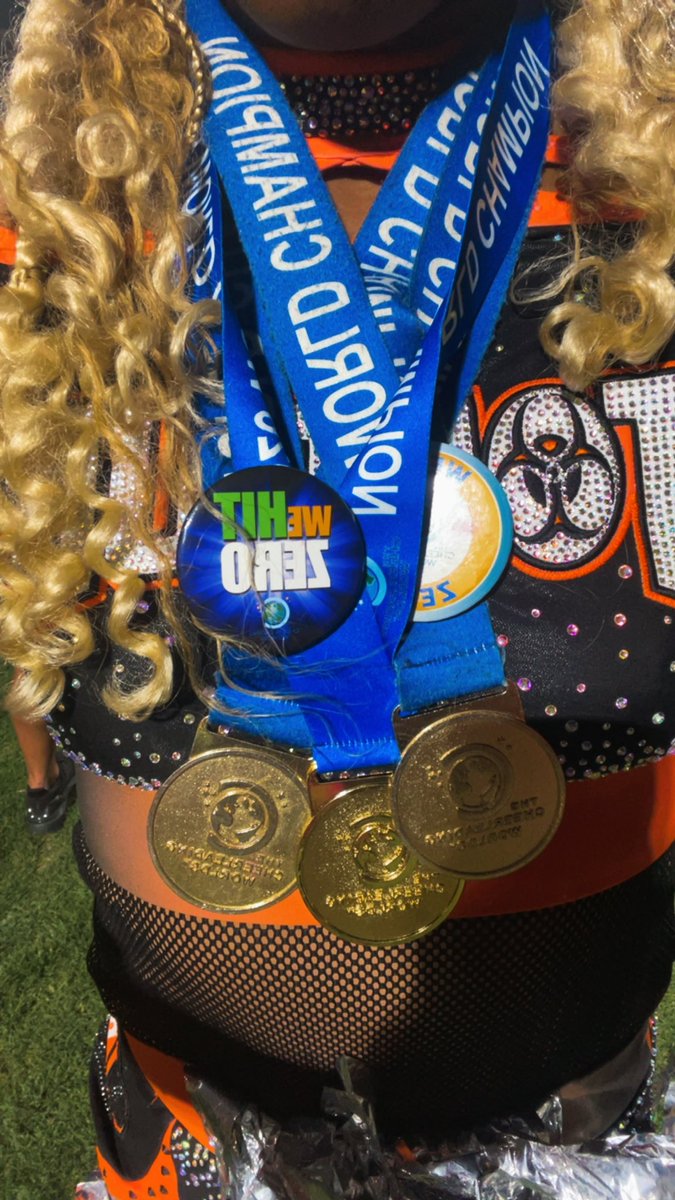 Faye🦋 tweet media