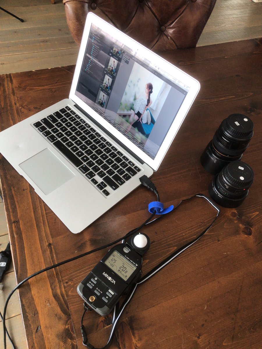 uchimi_studio8's tweet photo. 今日はキャバクラ大手、Insouグループさんのオフィシャルサイト「ファンクラ」用グラビア撮影を昼から撮影しとります。女の子4人水着と衣装3着で17迄終わるかな。 https://t.co/TiD1j7WXsC