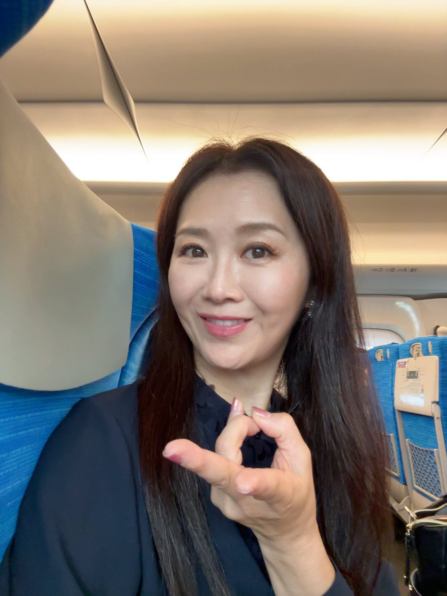Miho Noguchi "英語 x 話すスキル"で世界のステージへ！バイリンガルアナウンサー tweet media