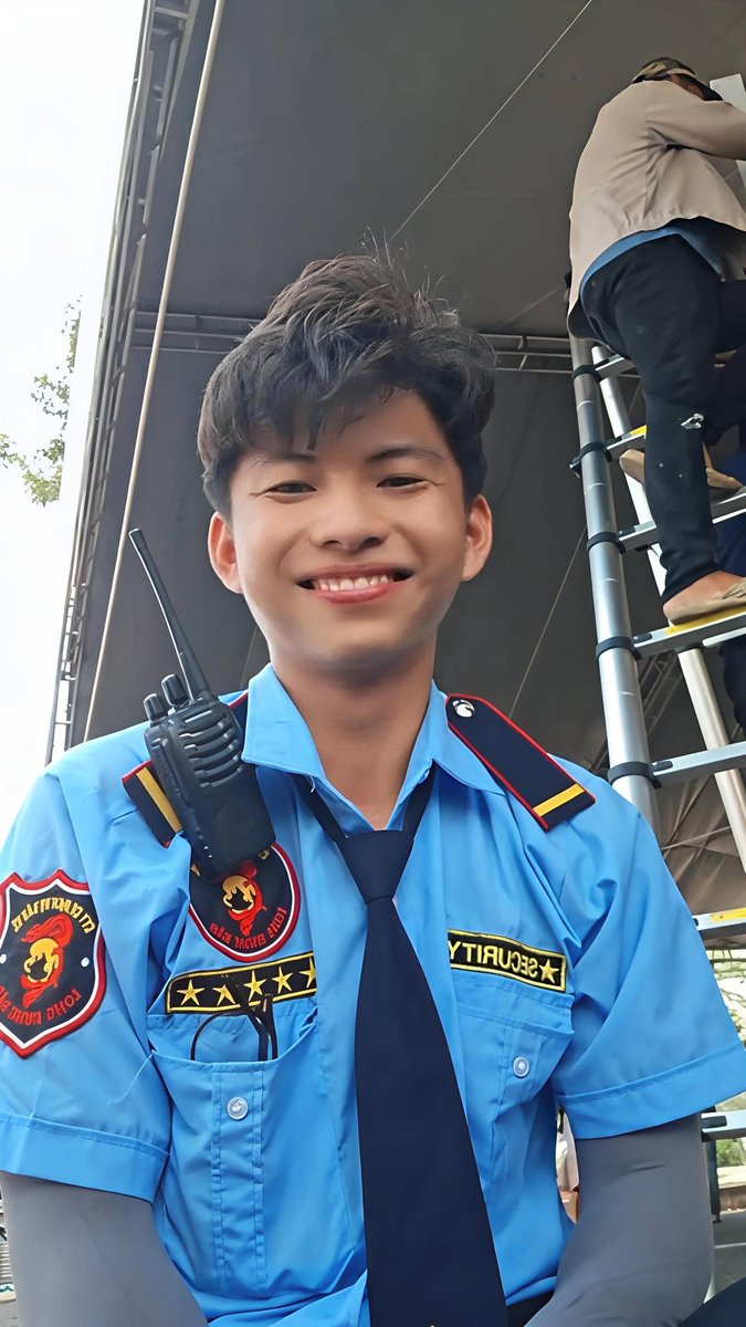 Anh bảo vệ tweet media