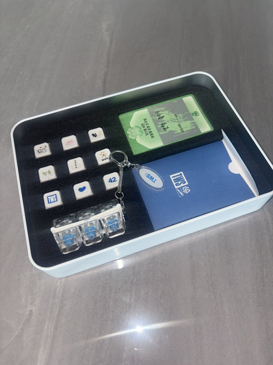 #TWS_NO_TRAGEDY
이제라도올려보는쇼케후기
#널따라가_투어스를따라가
어디까지성공하려고그러니
#널따라가
따룸따룸따룸따룸🎶얼댓퍼시빌리티스🎵