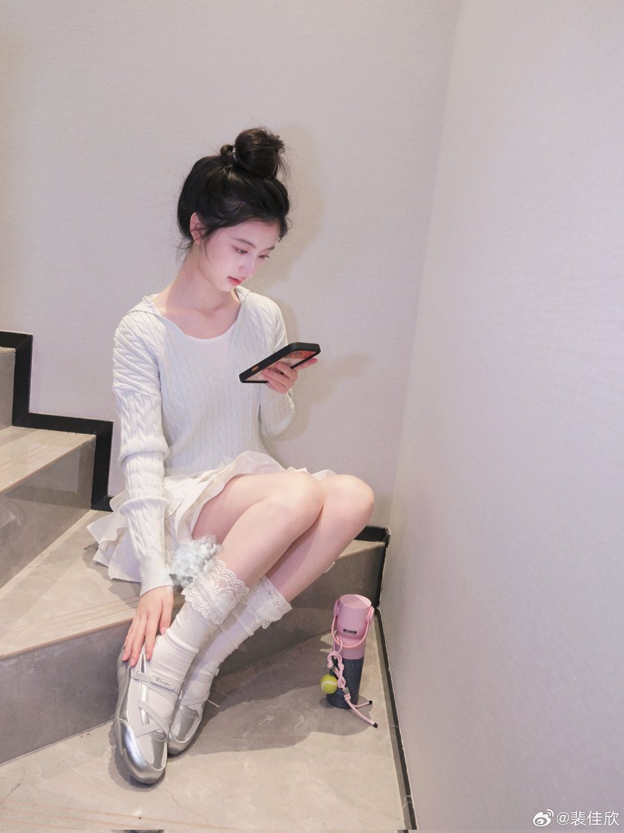 思懿肉体饭 tweet media