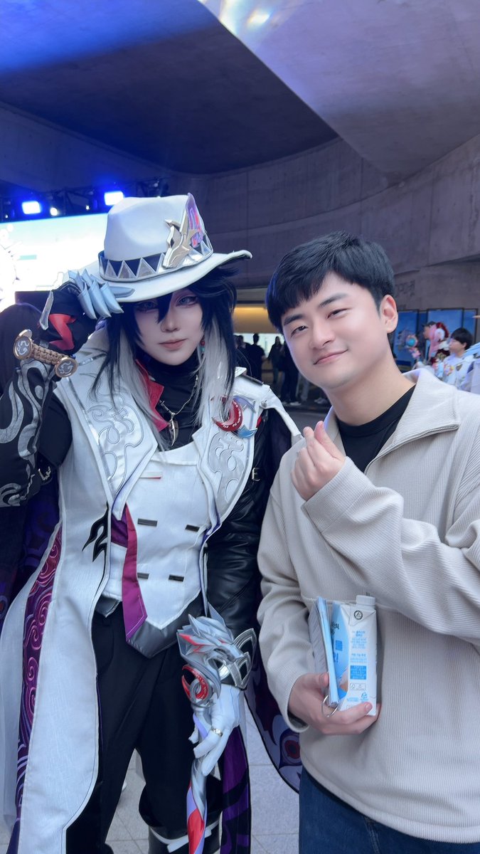 찐 tweet media