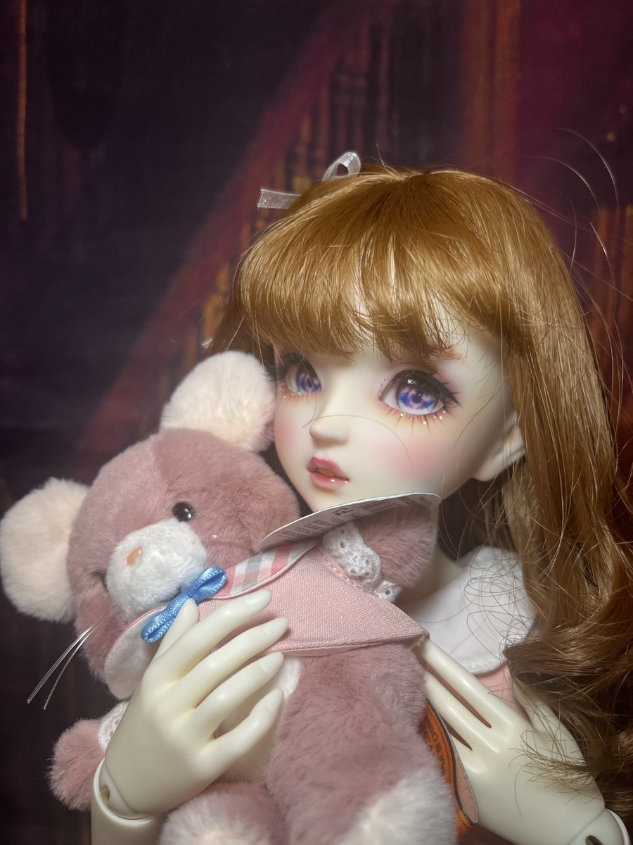 うちのメイちゃんは「こんにちは」しやすいようです💦
ゴム引き検討かなぁ😔

名前は
メイ→May→『皐月』になりました
わかりやすいのが一番😊
#SDGrメイ