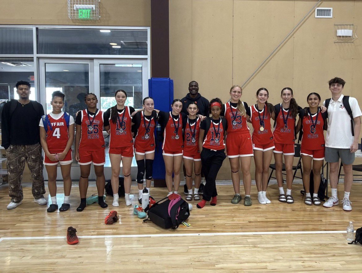 CyFairElite_ATX's tweet image. Congratulations to @cyfairelite_atx (14u) 8th Grade Girls Team on Winning the TWE Spring Splash HIGH SCHOOL DIVISION Championship 🏆

#Undefeated #CyFairElite #ChampTalk🥇