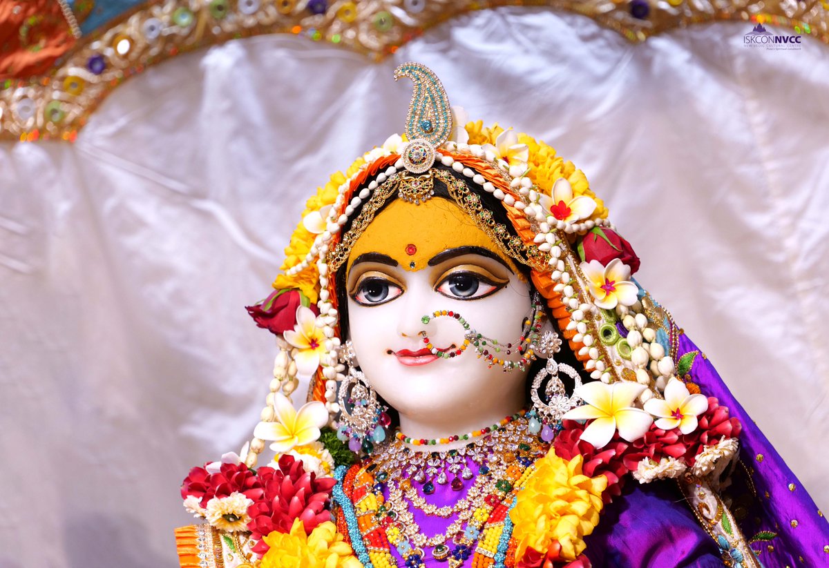 ISKCONPune's tweet image. 🙏🏽𝐓𝐨𝐝𝐚𝐲'𝐬 𝐃𝐚𝐫𝐬𝐡𝐚𝐧 📿 🗓𝟐𝟖-𝟎𝟒-𝟐𝟎𝟐𝟔🙏
🌷𝐒𝐫𝐢 𝐒𝐫𝐢 𝐑𝐚𝐝𝐡𝐚𝐯𝐫𝐢𝐧𝐝𝐚𝐯𝐚𝐧𝐜𝐡𝐚𝐧𝐝𝐫𝐚🌷
.
.
#ISKCON #ISKCONNVCC #ISKCONNVCCPune #ISKCONPune
#Chandanyatra #Chandanyatra2026 #Chandan #Yatra

.
whatsapp.com/channel/0029Va…