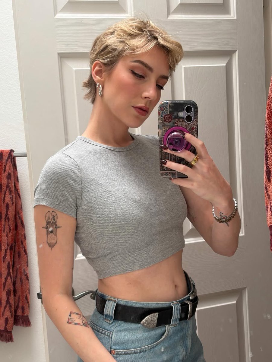 gwen tweet media