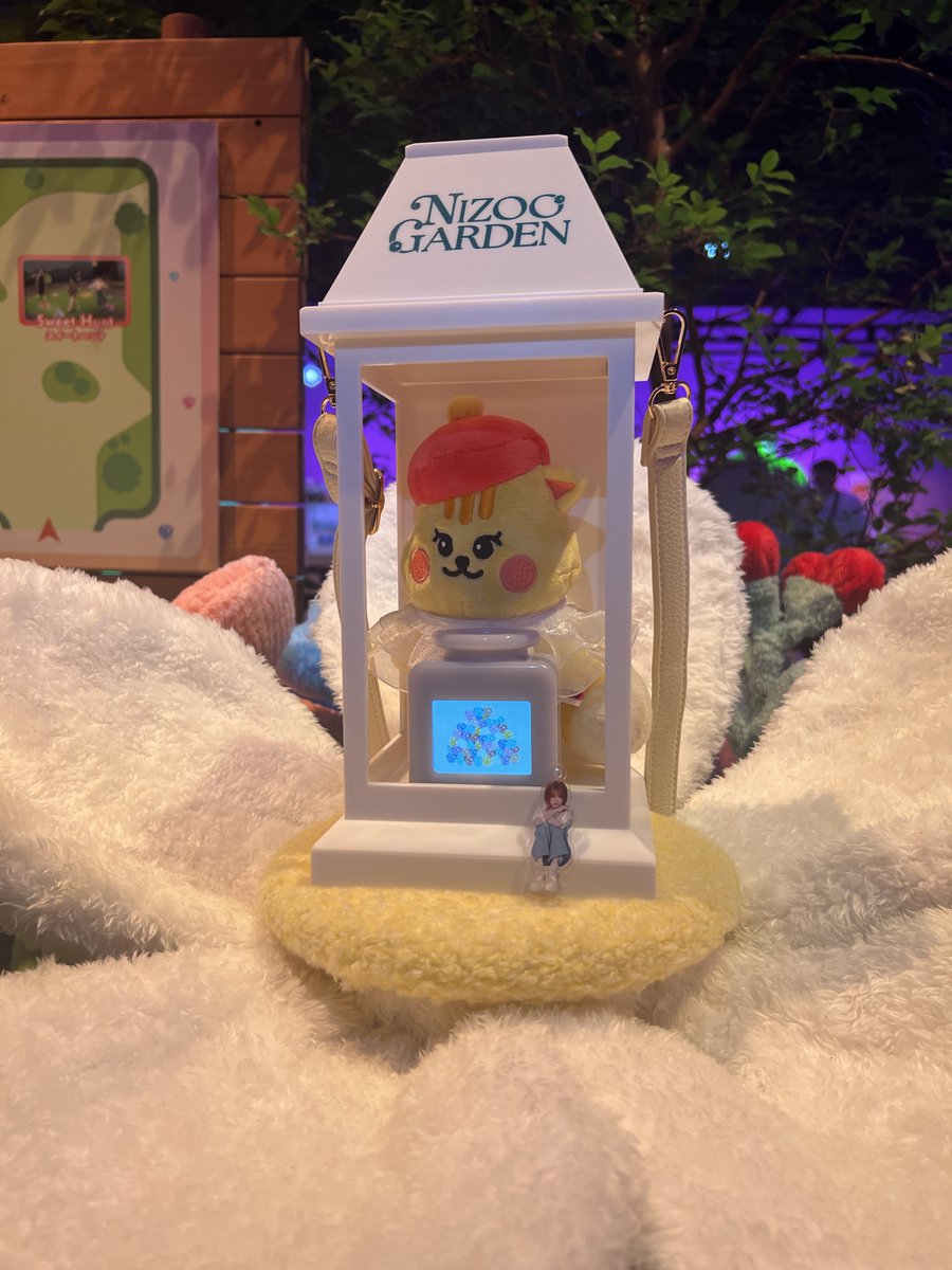 OPERA_WithU's tweet photo. めちゃ楽しい施設だった！🍬

子供とかめちゃ大喜びなのが目に浮かぶ！
初日、最初の回は大人ばかりでしたが、大人も楽しい！⭐️

実際に遊べる時間は30〜40分ほどで、
メインのゲーム以外にも、ミニゲームが置いてあったり、あちこちにフォトスポットがあって楽しかった！

#Nizoo_garden #RIKU_bubble https://t.co/w8g6koEhOi