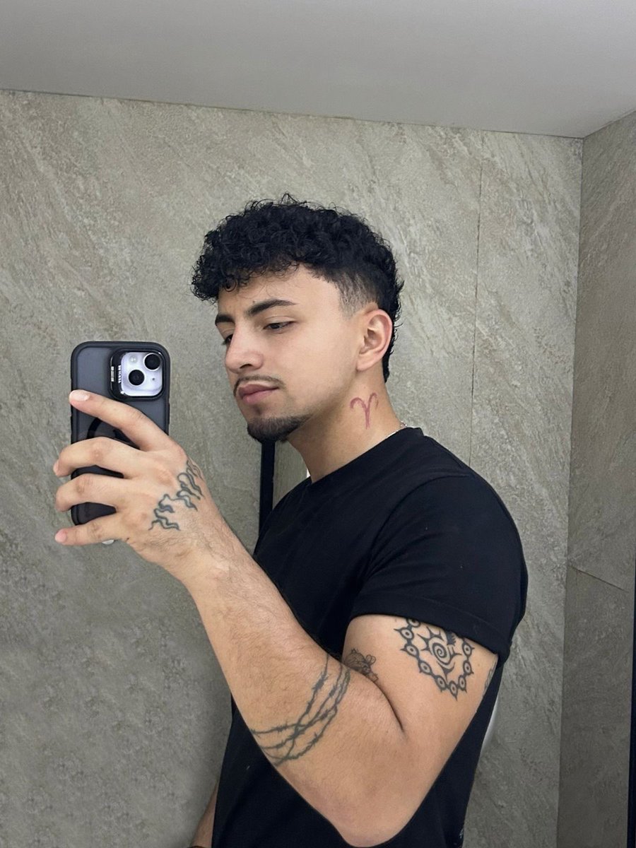jairoivan137's tweet photo. Hola !!!!🤭 https://t.co/4EheAnE2xj