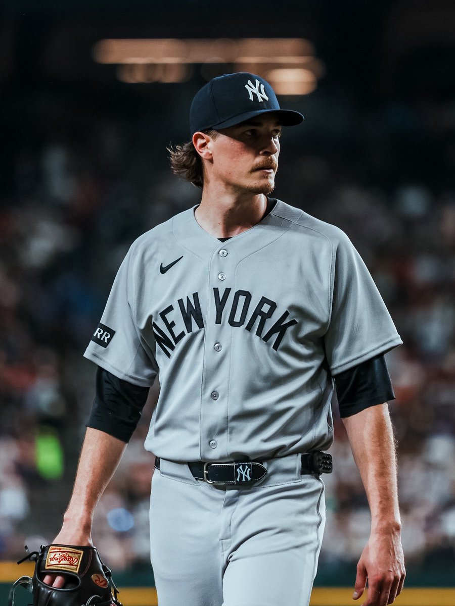 Yankees's tweet image. See you tomorrow 👋

#RepBX