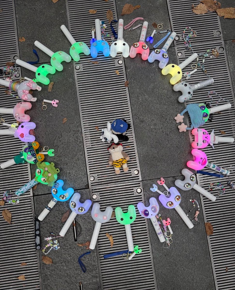 History of Newjeans tweet media