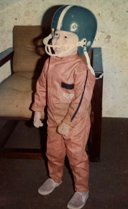 astro_greek's tweet photo. "I was obsessed with space from an early age"

- Elon Musk https://t.co/d8bupJ9Hn8