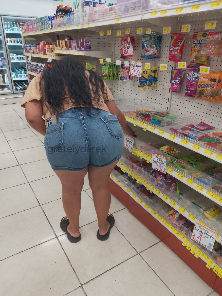 Gretel & Derek tweet media