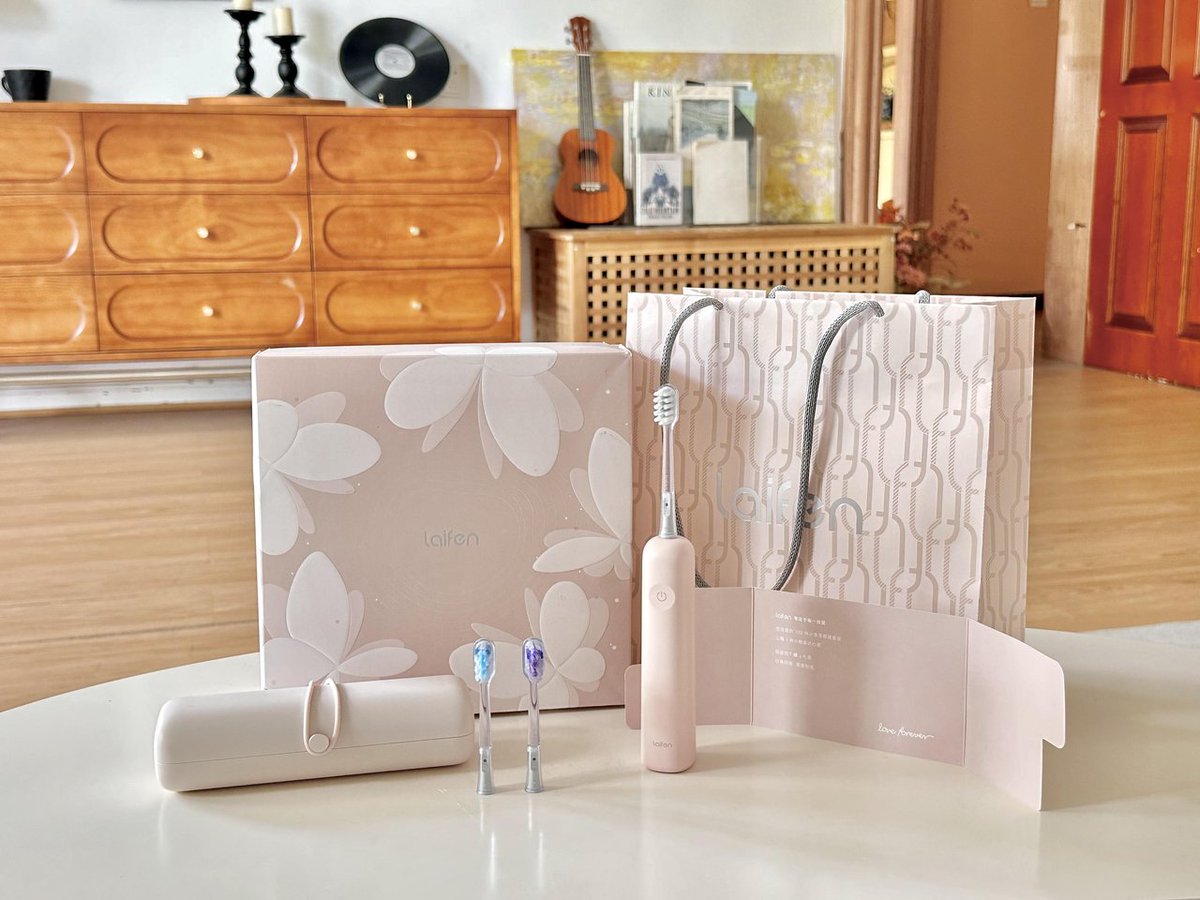 Александр tweet media