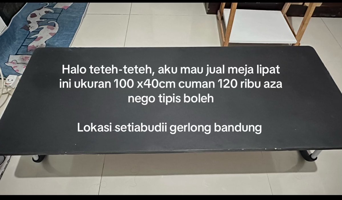 aquatwinklee's tweet image. Halo akang teteh, Preloved meja hitam lipat panjang ukuran 100x 40cm lokasi setiabudi bandungg. cuman 120 rb ajaa nihh

Dijual karena udah selesai kosnyaa yg mauu bisa banget #bandung #preloved #meja #setiabudi
