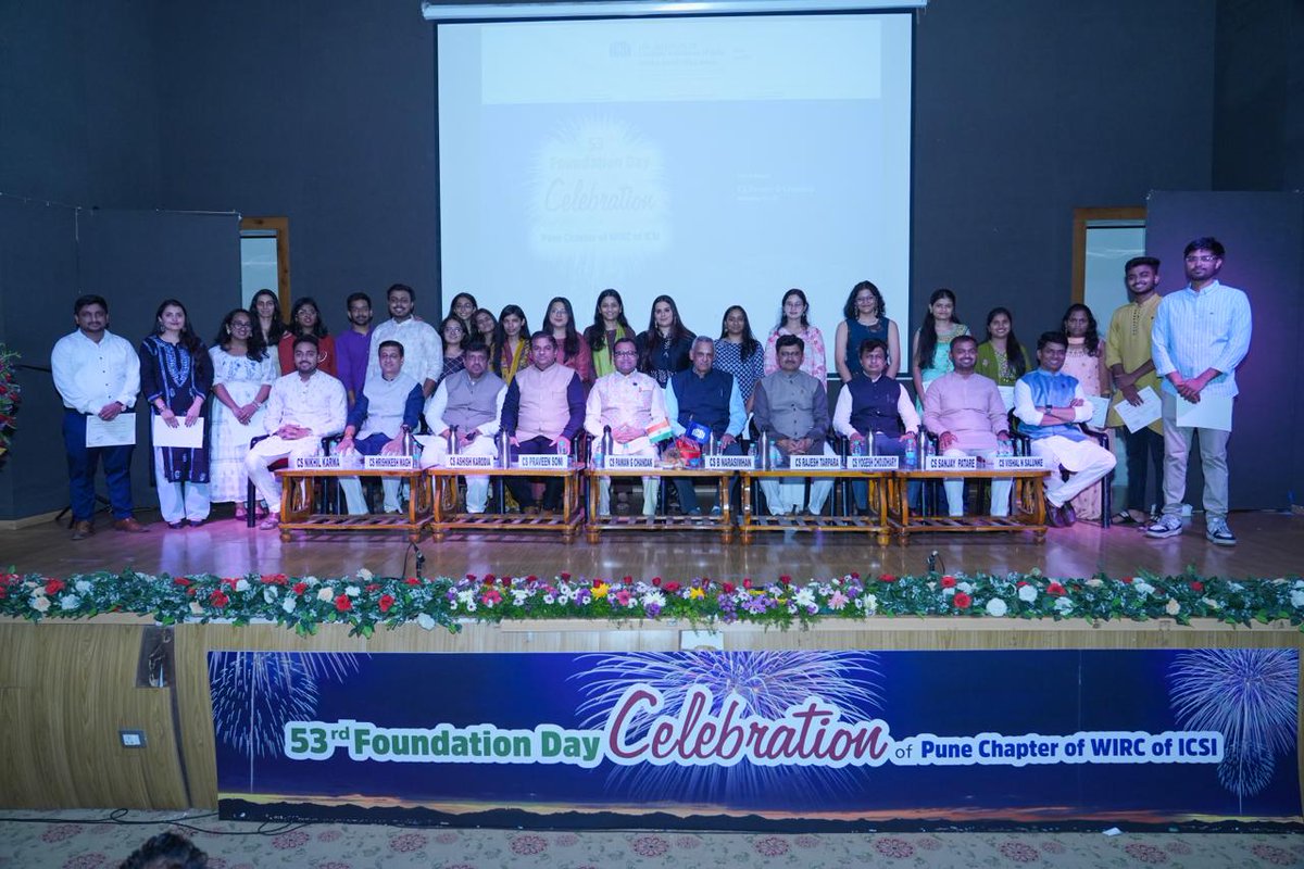 icsi_cs's tweet image. #CS Pawan G Chandak, President, the ICSI, accompanied by Former President, the ICSI, and other Council Members, the ICSI, graced the 53rd Foundation day of ICSI Pune Chapter in the presence of Pune Chapter Committee Members