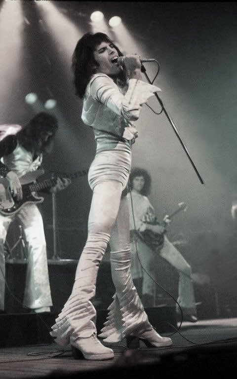 𐔌ׅ͡ 𓈒𓏲 ׁ 𓈒 ݁ JULIAN 𓏼 ̣̣̥ ྀིྀིྀིྀིྀི tweet media