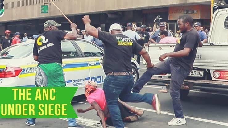 DimaMsuthu's tweet image. They assaulted an elderly black woman like a dog in the presence of police, in front of our eyes, #GBV. It means the Hawks are dead dead, #DisbandTheHawks