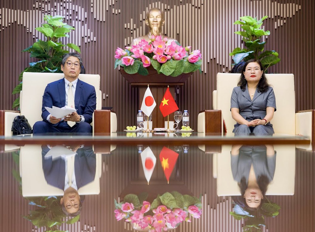 ito_naoki's tweet image. Japan 🇯🇵 advances #OneHealth, with @IOM_Vietnam and @FAOVietNam, in preventing infections diseases in Ha Tinh Province, as part of its effort to proactively build peaceful and stable international environment. This cooperation to Vietnam 🇻🇳 is to promote #HumanSecurity.