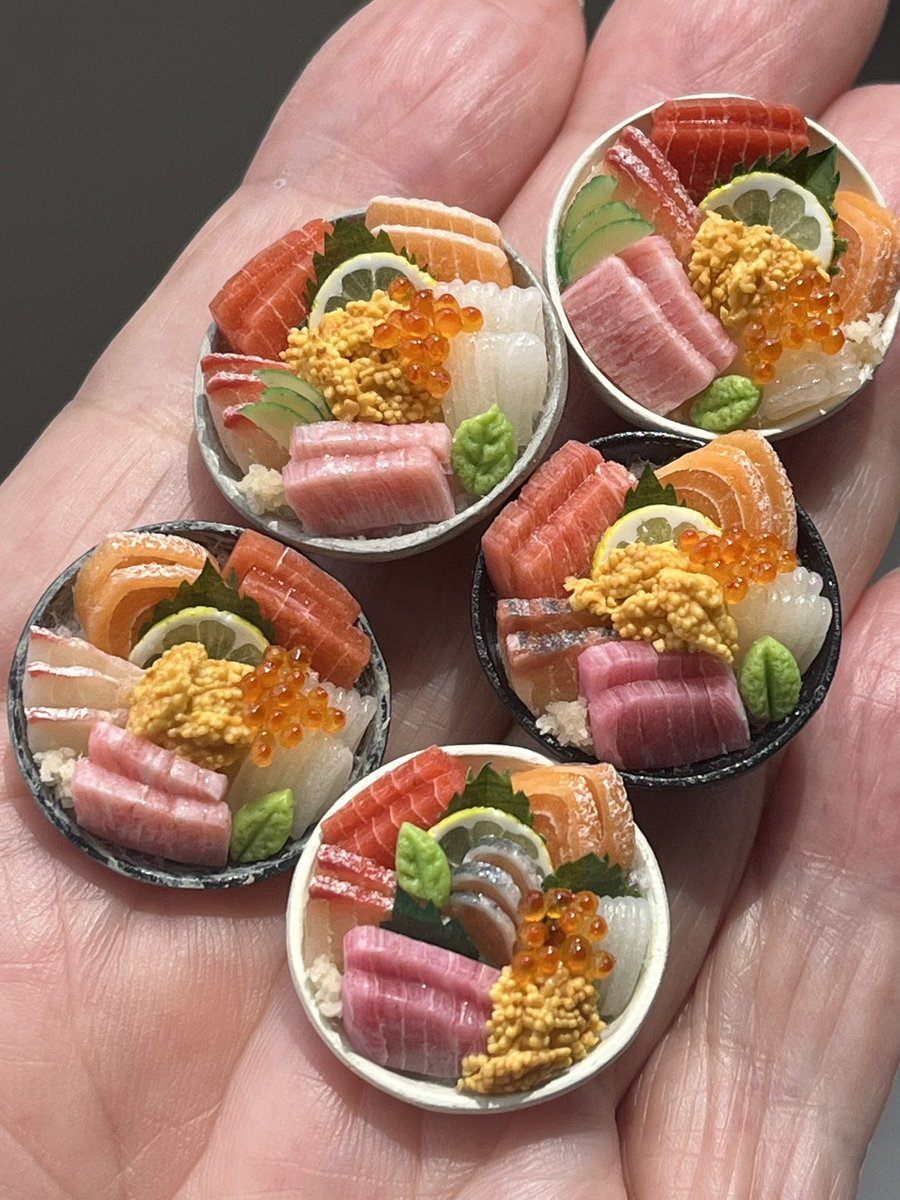 こるは tweet media