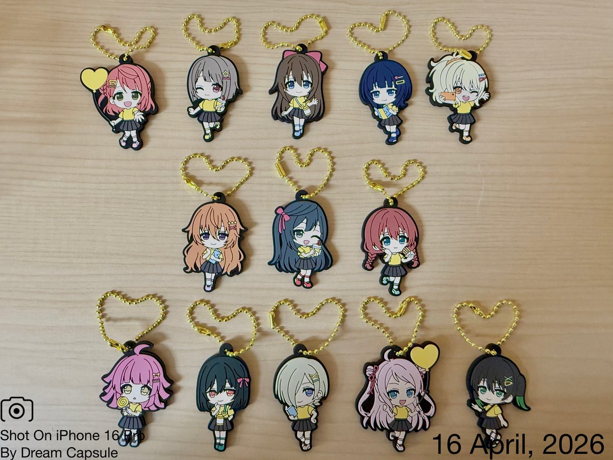 🌟新入荷ガチャ商品プレゼントCP🌟

ラブライブシリーズ新作カプセル！
「虹ヶ咲学園スクールアイドル同好会 Fan Fun Festival アートコレクション ラバーキーホルダー」

フォロー&amp;RP(RT)していただいた方の中から抽選で2名様に全13種セットをプレゼント🎁
ドリカプへの入荷日とキャンペーン詳細は↓