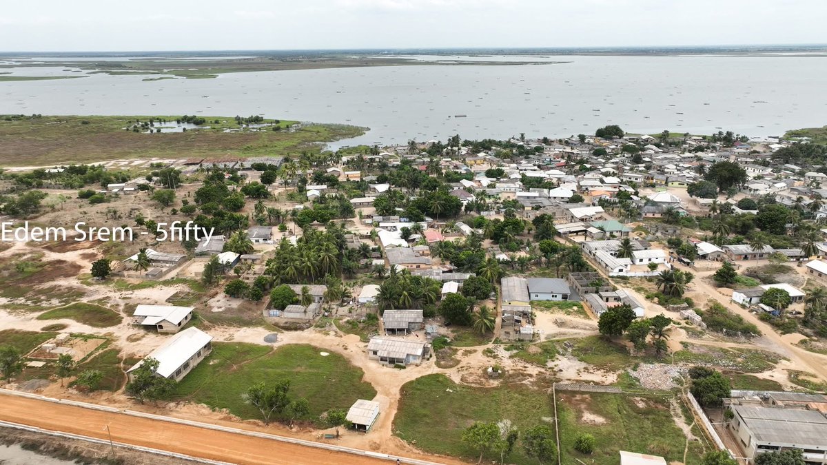 Edem Srem tweet media