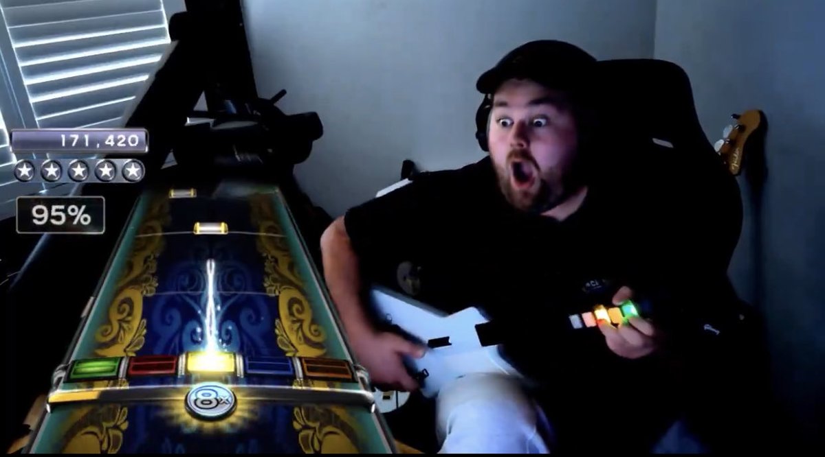 dolly girl tweet media