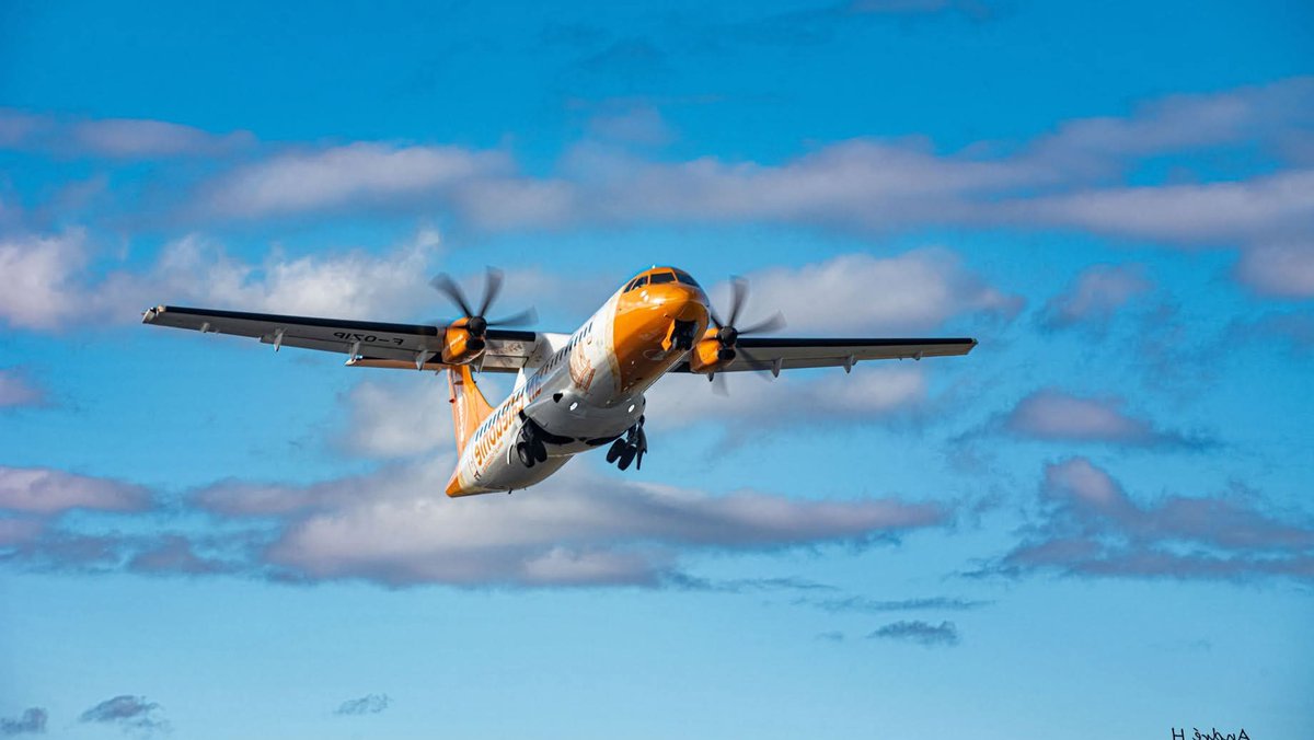 Nouvelle-Calédonie : bloquée depuis six semaines, Air Calédonie placée en redressement judiciaire  dlvr.it/TS3qmk