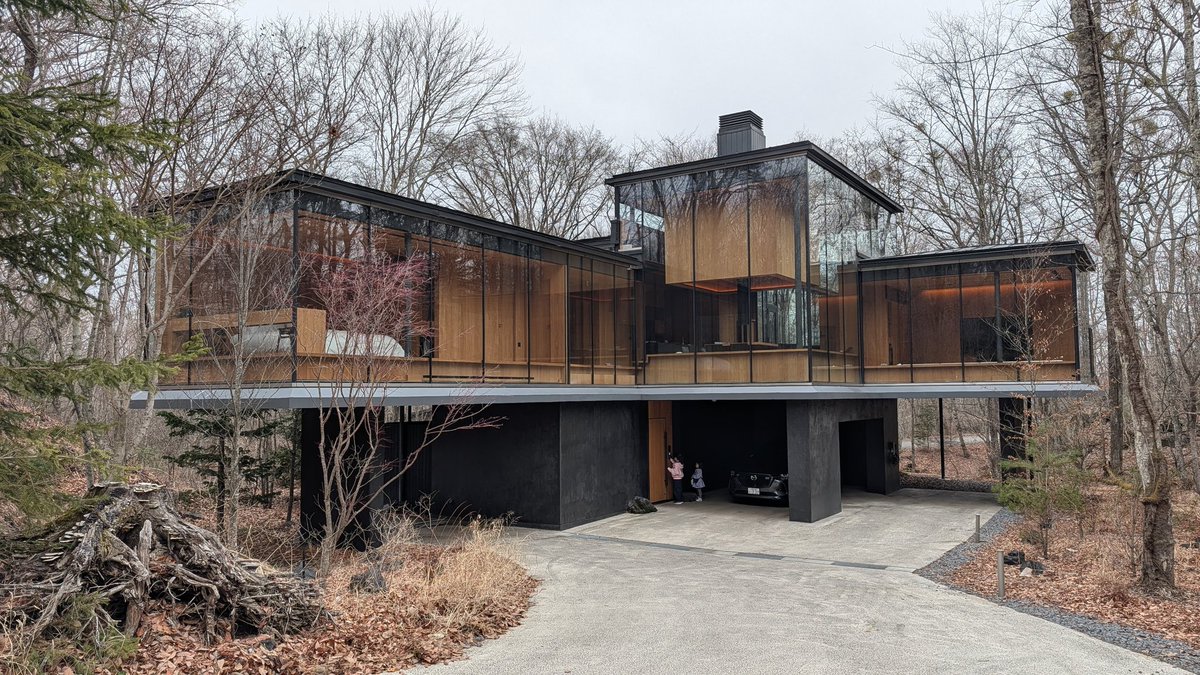 tossi_104's tweet image. 今月頭、 $nac のレンディング使って念願の北軽井沢 IRORIへ！！

娘2人とも小学生になり毎日バタバタと過ごす中、時の流れと家族の時間がゆっくり流れる感じがchillすぎて、あっという間すぎました笑（どっち

レンディングめちゃくちゃおすすめだけど周りへの説明が難しい笑
#notahotel #nah