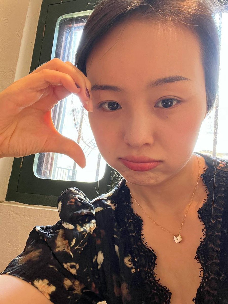 02Swager's tweet photo. 上班第一天，可我完全打不起精神，可能过年这段时间玩的太嗨了吧～

第一天也没什么事，好想睡觉，买杯咖啡提提神...... https://t.co/GYfX4cCnzX