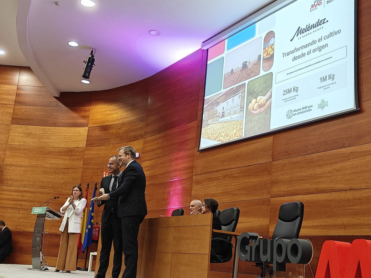 Daniel Castañeda tweet media