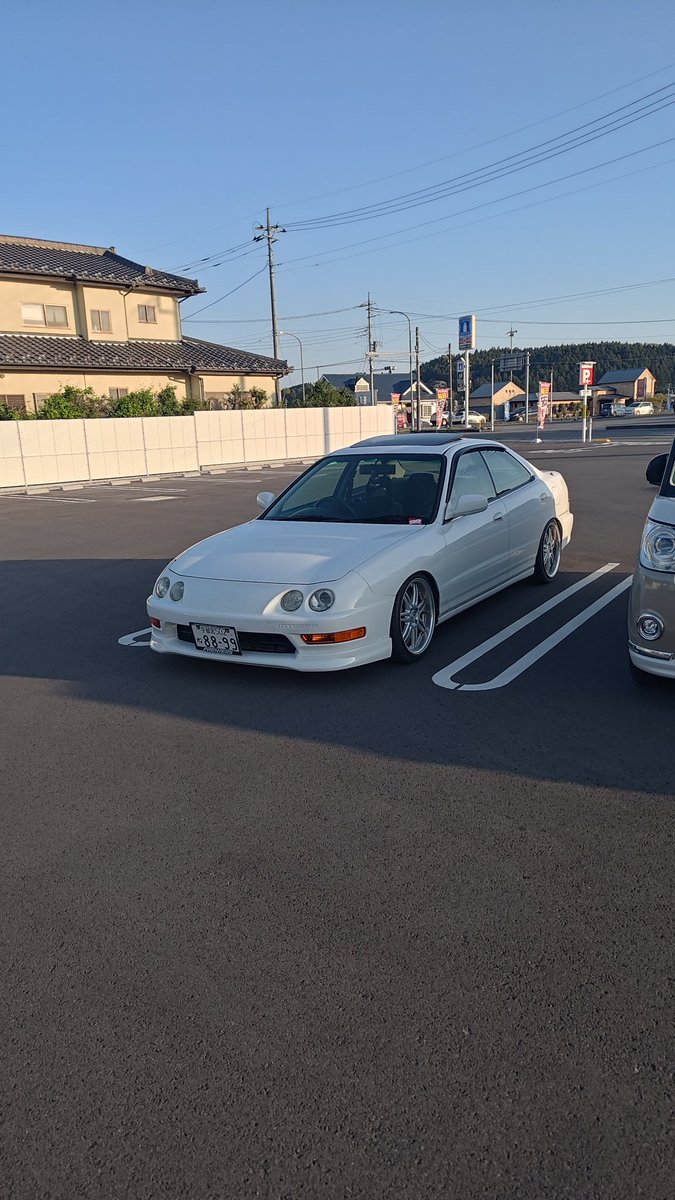 マジで日常的に使っている故にこいつの写真をほっとんど撮ってないことに気づいた