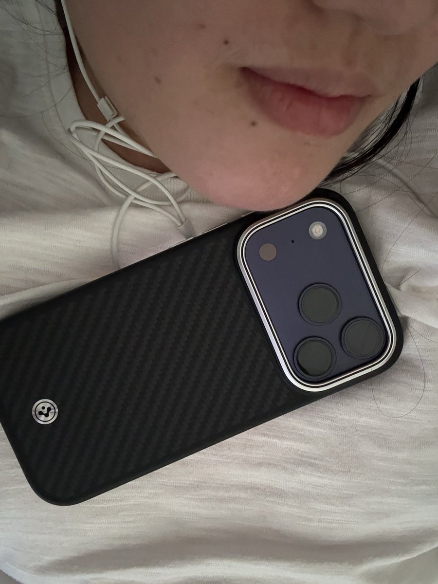 ppjanec's tweet photo. No regrets for deep blue
5months old na

So nostalgia kaung wired earpods ba kaysa airpods kaulit mag charge2 pa🙄 https://t.co/DuG42GV2MP