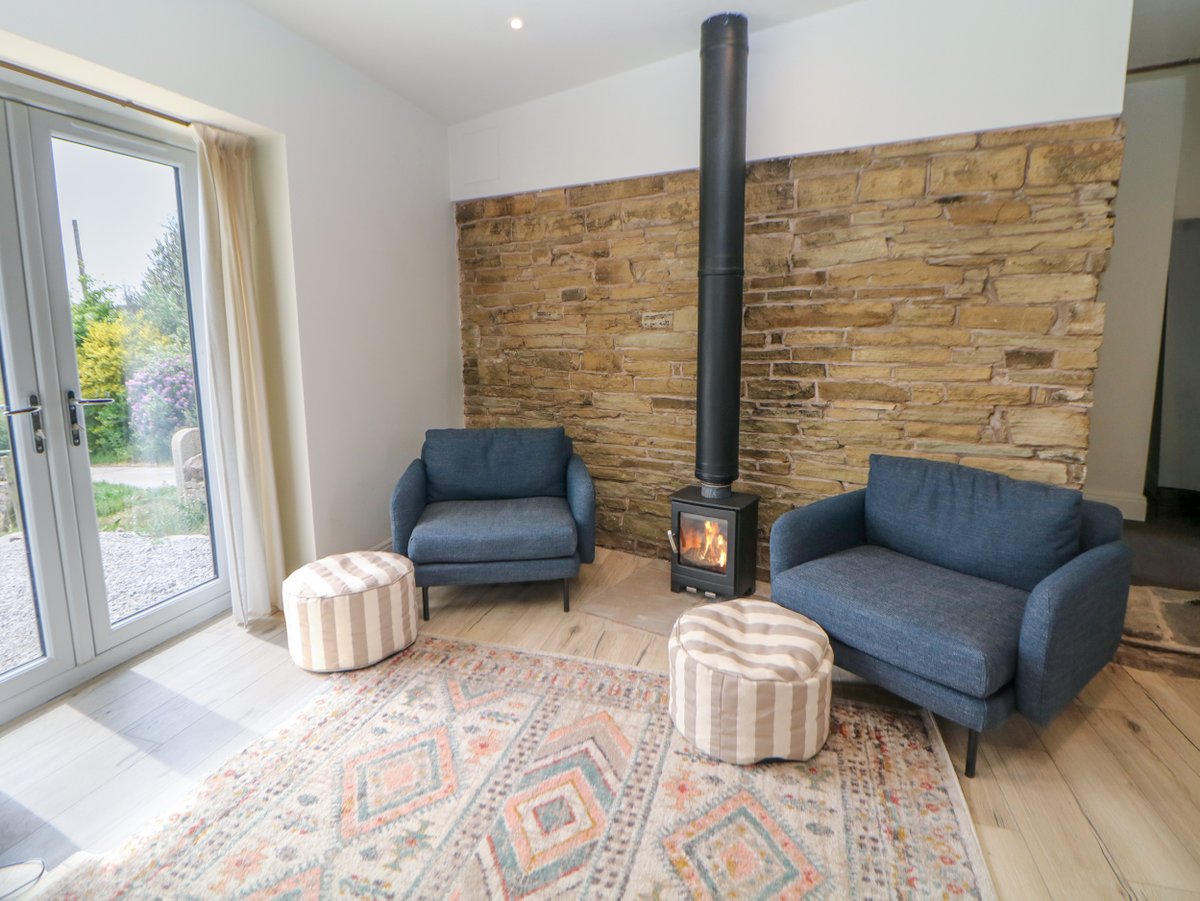 scateringcouk's tweet image. The Plucking Shed is a wonderful, single-storey holiday home located in the village of Mellor near Marple Bridge in Greater...

🐾 Dog friendly
📍 Marple, Greater Manchester

selfcatering.co.uk/england/greate…

#Marple #GreaterManchester #DogFriendly #HolidayCottage #SelfCatering