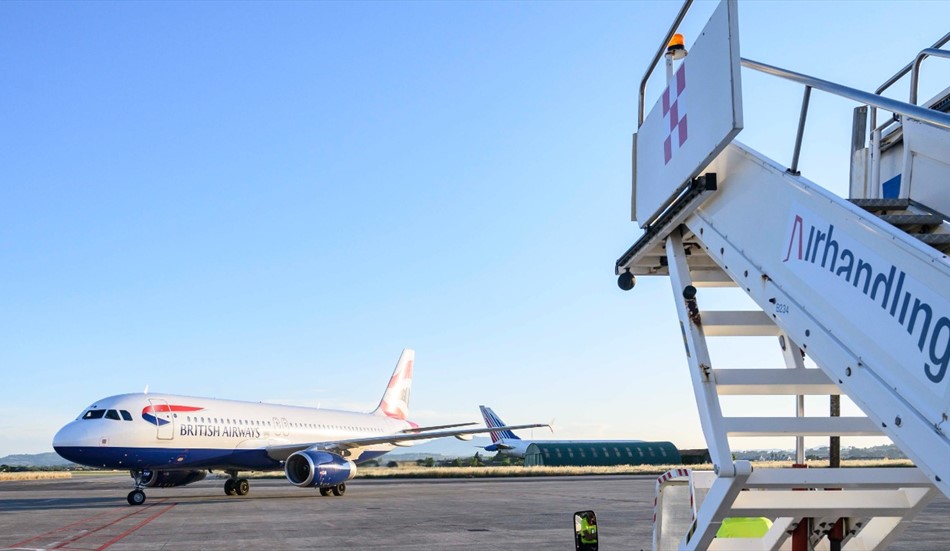 RegioneER's tweet image. #Infrastrutture. Aeroporti e logistica, l’Assemblea legislativa approva la #legge regionale sugli scali per sostenere #attrattività, #intermodalità e #sviluppo sostenibile. La #notizia 👉 regioneer.it/infrastruttura…