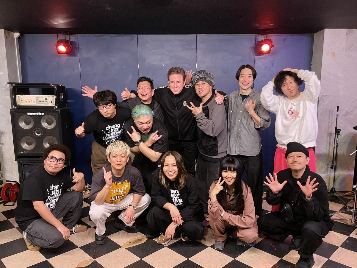 はい！！#Voicy 更新しました！！

海外戦〜同級生のお店〜四日市イベント〜BBBB渋谷公演〜西麻布mingo公演〜藤田社長下見旅〜Cion × 奇妙礼太郎さん〜chang Jazz Festival〜POLYPLUS会議〜天理市観光協会まで。

『海外戦からの22日間のことはコレ一本で大丈夫！』

URL：r.voicy.jp/nEmNl4w2VXk