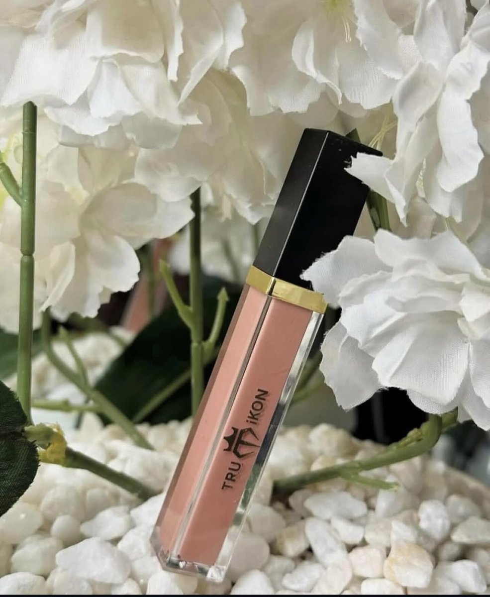 truikon's tweet image. Lipstick can’t solve problems but it’s pretty a good start 😋😋 #NudeSeduction for nude lipstick lovers

#lipgloss #lipstick #browngloss #truikonbeauty pinklips redlipstick liptherapy abraynz truikon brand classy ladies makeup pinklipstick looks lifestyle lipgoals