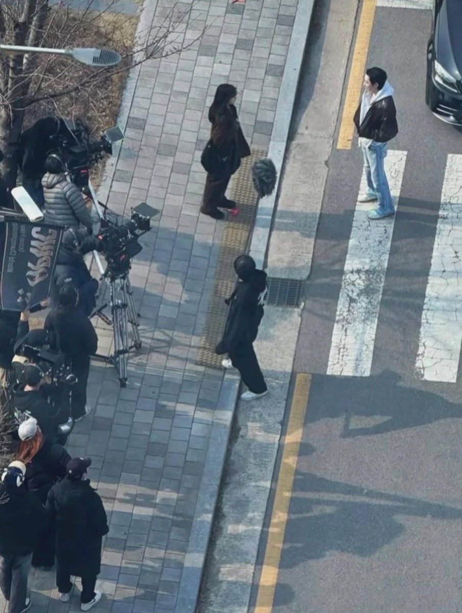 Mr. & Mrs. JUNG tweet media