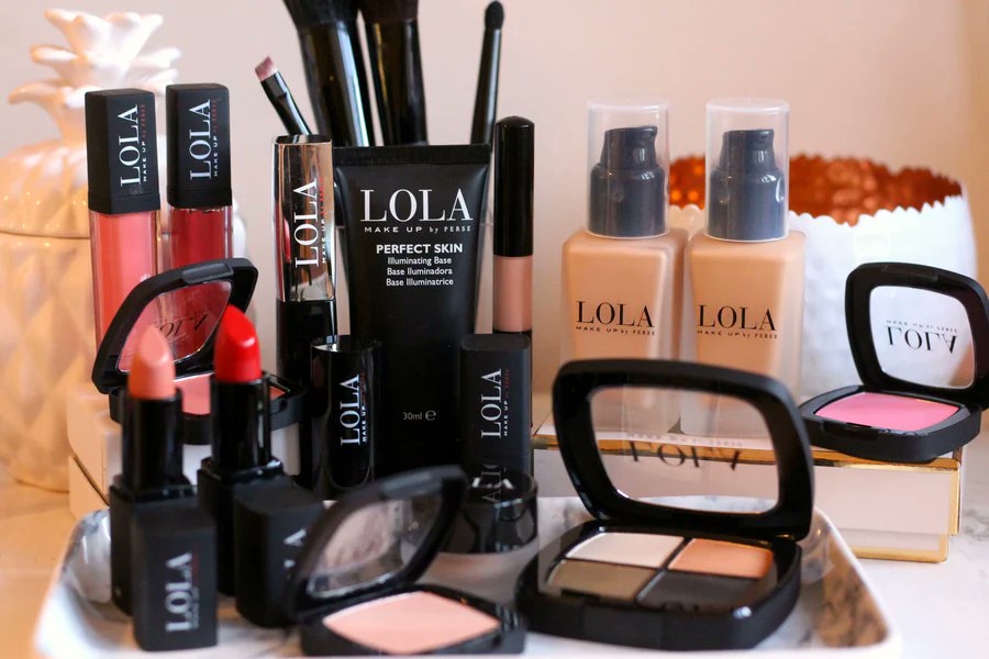 LOLA is a British-designed make-up brand. LOLA offers a wide range of colour, high-quality textures and professional artistry tools. VEGAN - CRUELTY-FREE
Use voucher code FB5 at checkout for an additional discount on your entire order!
thesalonlook.com/collections/lo…