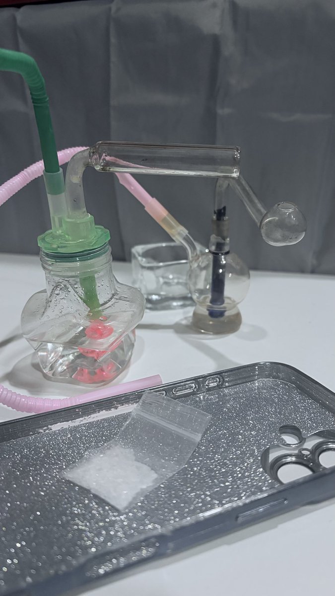 Savezone tweet media