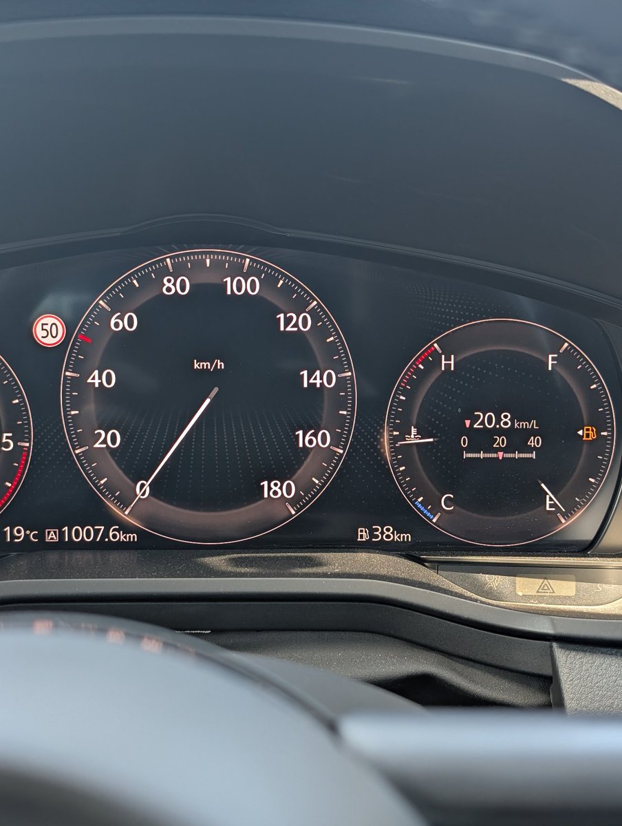 cx60ka's tweet image. CX-60　XDに乗り始めて2年10ヶ月…
やっと、満タンで１０００キロ走れました！
島根⇔広島・島根⇒広島⇒岡山⇒島根・島根⇔鳥取と遠出ばかりだったのもありますが…
前車の、CX-5 KEはすぐ燃費悪くなっていったけどCX-60は悪くならなくて👍👍👍

#cx60
#xd 
#ディーゼル