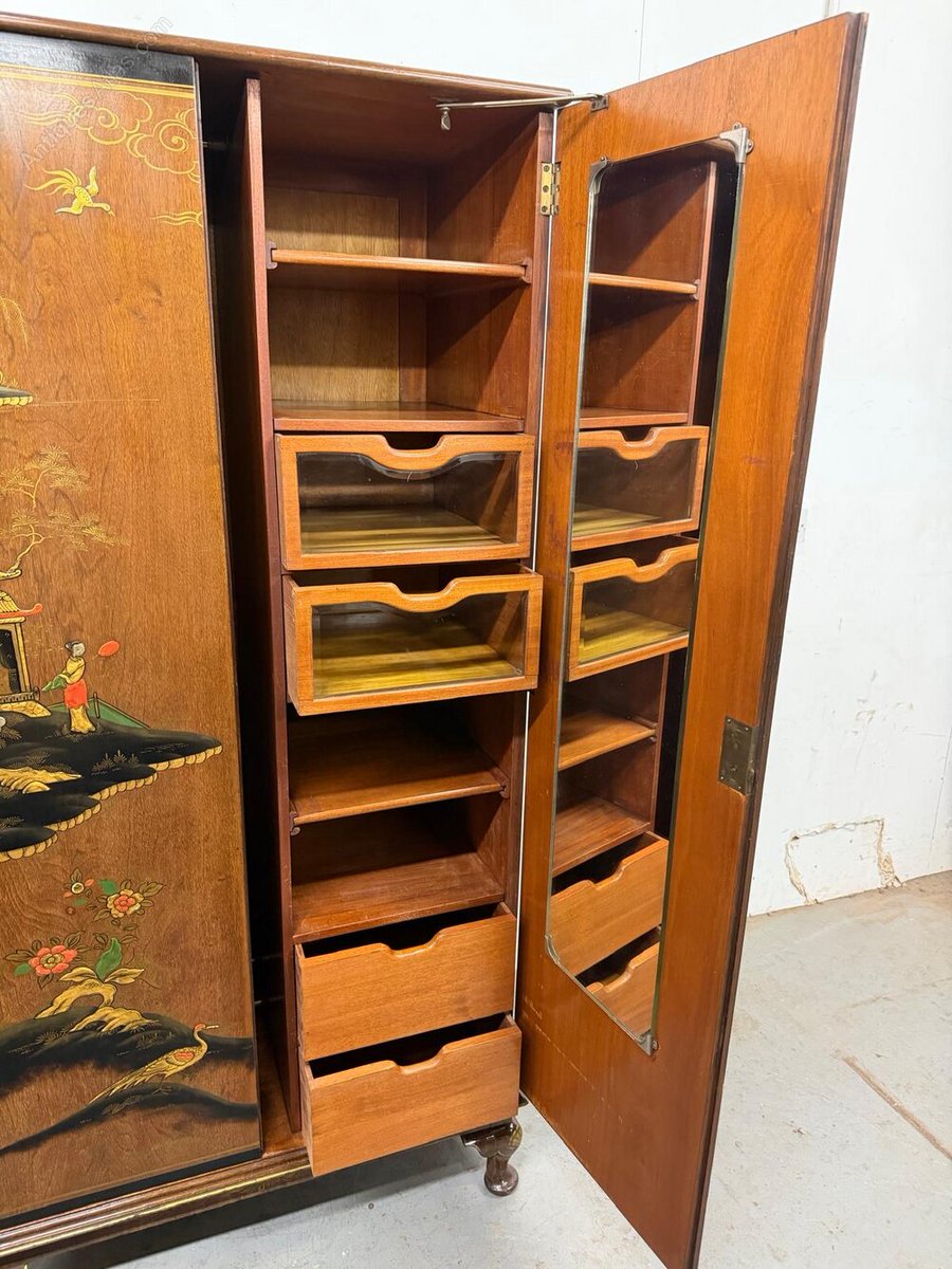 antiques_atlas's tweet image. For SALE on Antiques Atlas we have this
Stunning Chinoiserie Bedroom Suite by Maples &amp;amp; Co. antiques-atlas.com/antique/stunni…
#Antiques From
✨John Howkins Antiques ✨@JohnHowkinsAnti #antiquefurniture #antique #antiquebedroom