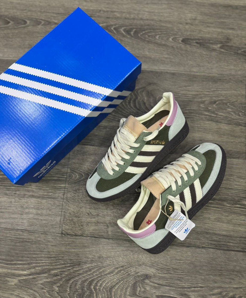 Unishoes👟 tweet media