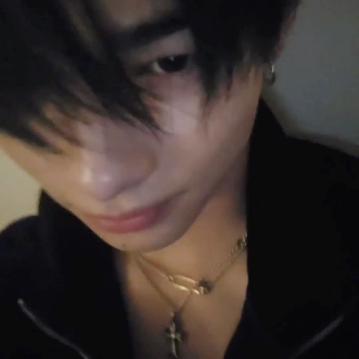 Ой, сёстры, а как вы читаете мой никнэйм, кстати? Просто он задумывался как «Дзениба», но чот щас кажется там хуй, а не имя

#OurHomeIsWithSevEN #sevEN_Is_Our_History