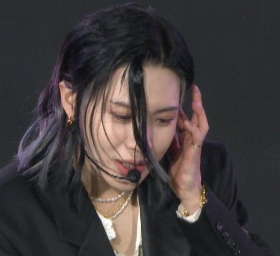 히카 𝖙𝖆𝖊𝖒𝖈𝖍𝖊𝖑𝖑𝖆 tweet media