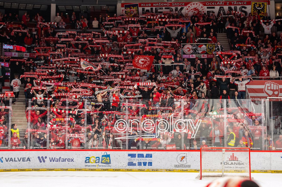 CENY VSTUPENEK NA FINÁLE @TELH

<a href="/HCPCE/">HC DYNAMO PARDUBICE</a> 
stání: 600 Kč
omezená: 600 Kč
sezení: 1100 - 2200 Kč

<a href="/hcocelaricz/">HC Oceláři Třinec</a> 
stání: 590 Kč
sezení: 990 - 1190 Kč

(*zahrnuty jen základní ceny bez zvýhodnění)

📸 Lukáš Filipec/HCO