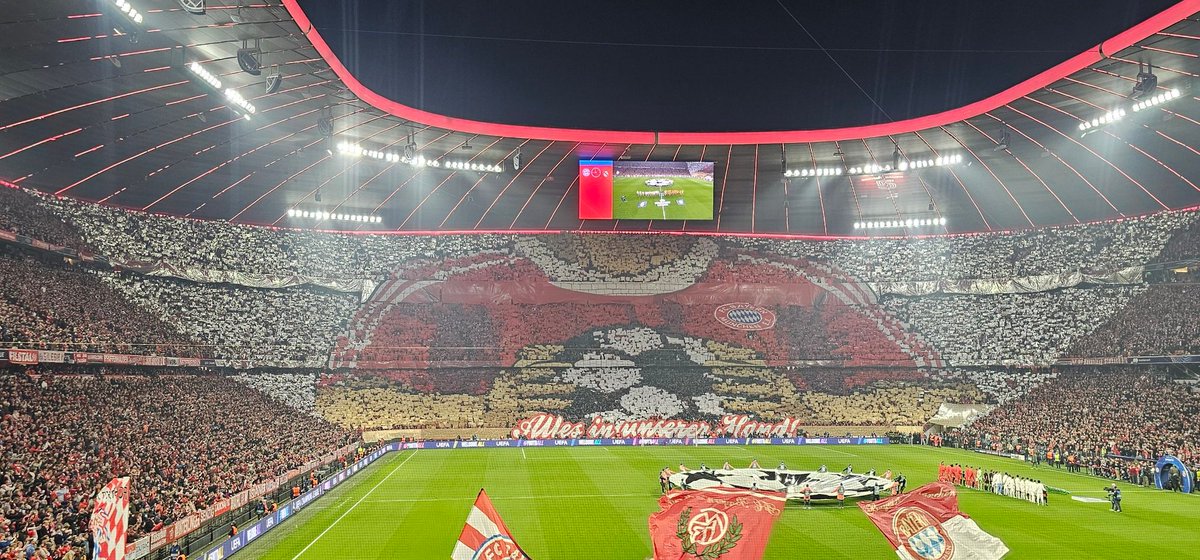 redwhite_munich's tweet photo. Was für eine magische Nacht!
🔴⚽️🏟⭐️ #FCBRMA https://t.co/FrNe3ddeV0