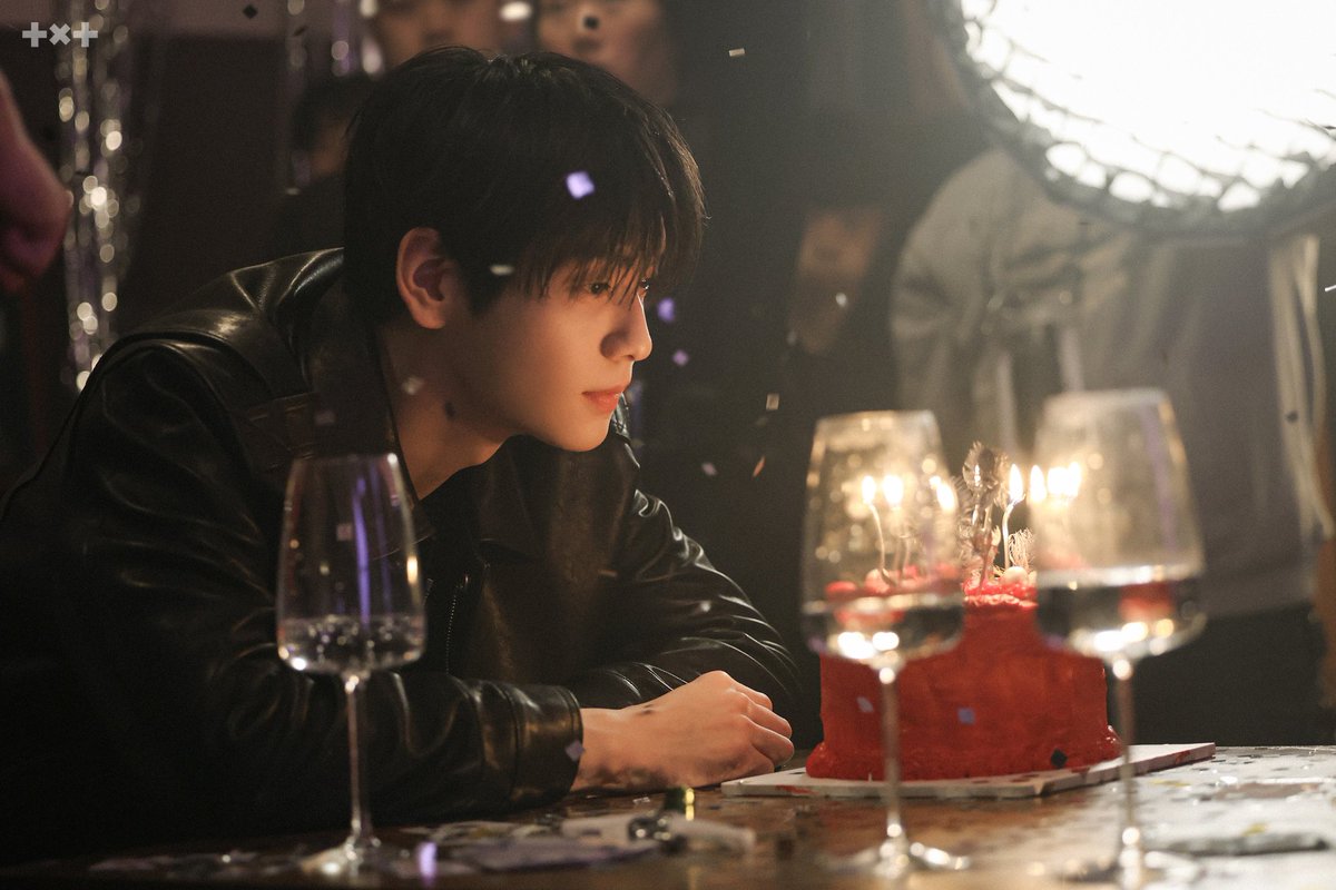 TXT Charts tweet media